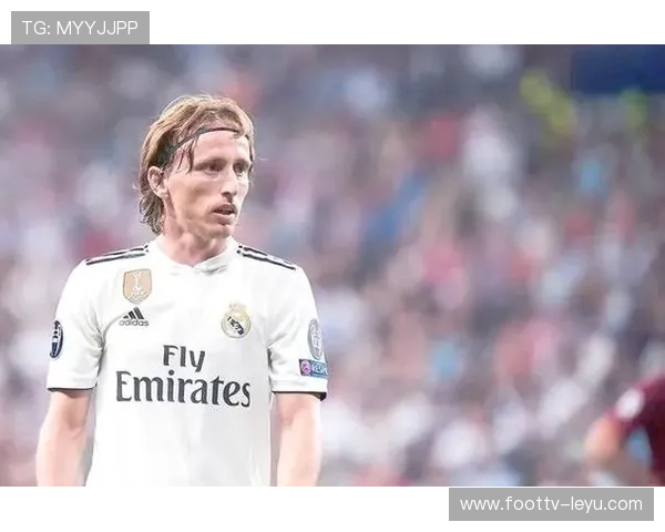 莫德里奇：克罗地亚足球瑰宝，世界顶级中场的三重境界