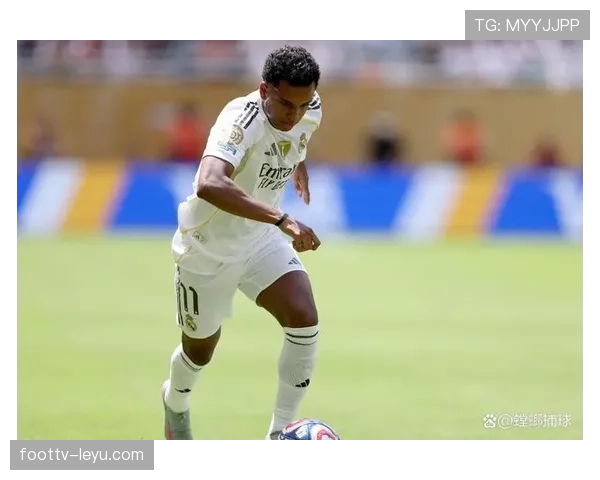 罗德里戈多面开花 灵活切换左右路展现进攻新高度 罗德里戈多面开花 灵活切换左右路展现进攻新高度