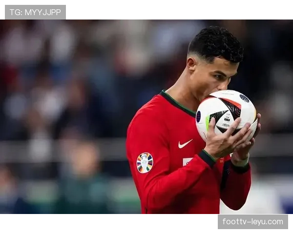 C罗队内地位受挑战，球队未来走向引关注