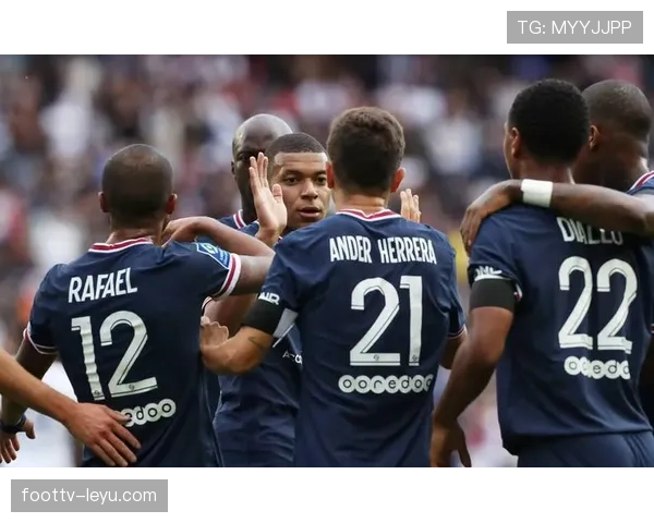 巴黎圣日耳曼加冕法甲冠军，未来征程备受瞩目