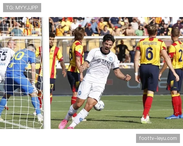 那不勒斯卫冕挑战难度显现,争冠走势面临多重制约 那不勒斯卫冕挑战难度显现,争冠走势面临多重制约